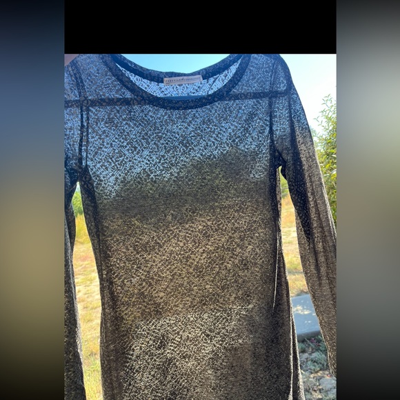 Peruvian Connection Semi-Sheer Lightweight Long Sleeve Printed Layering Shirt XS - Picture 4 of 4